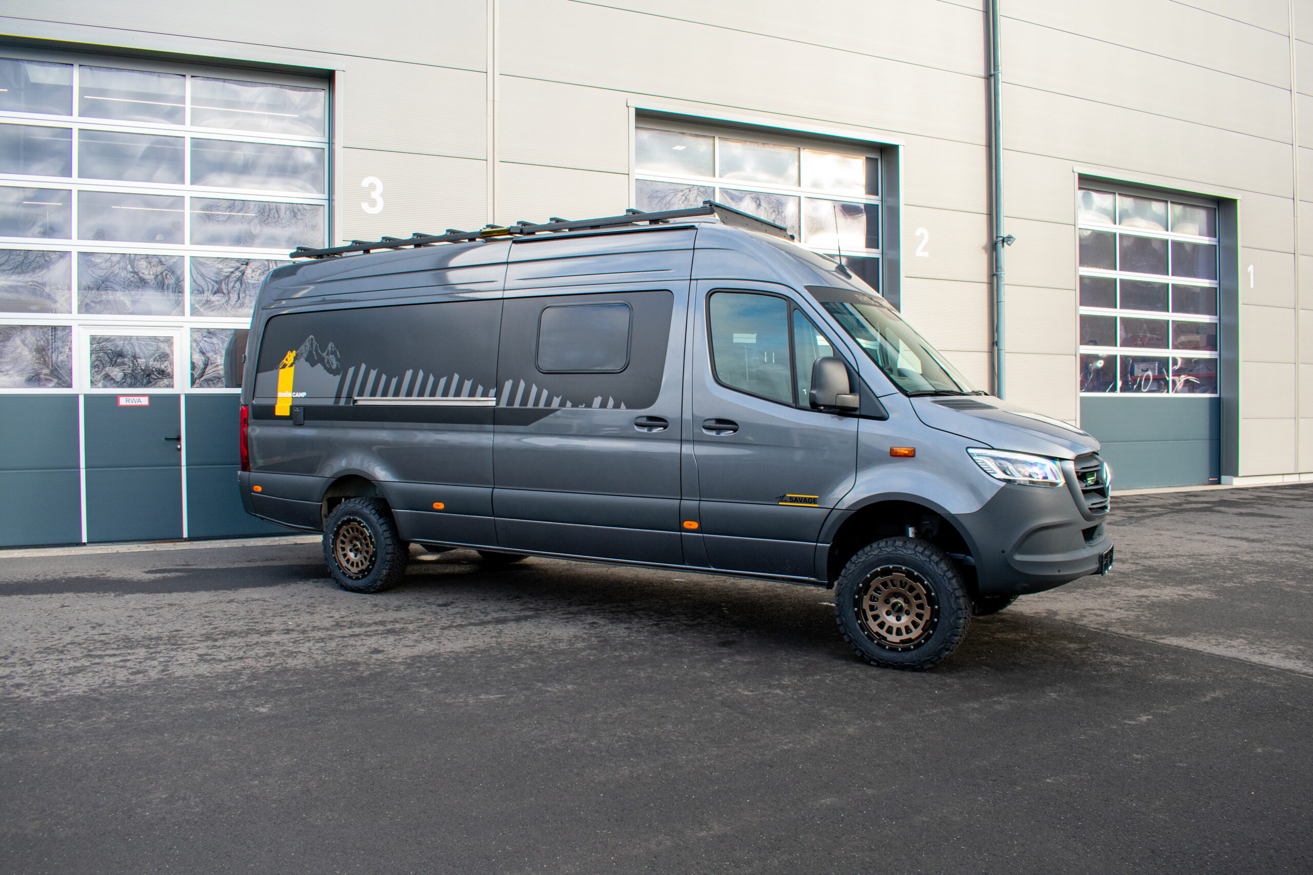 Savage 4x4 von Rhön Camp. 7m Offroad-Camper.