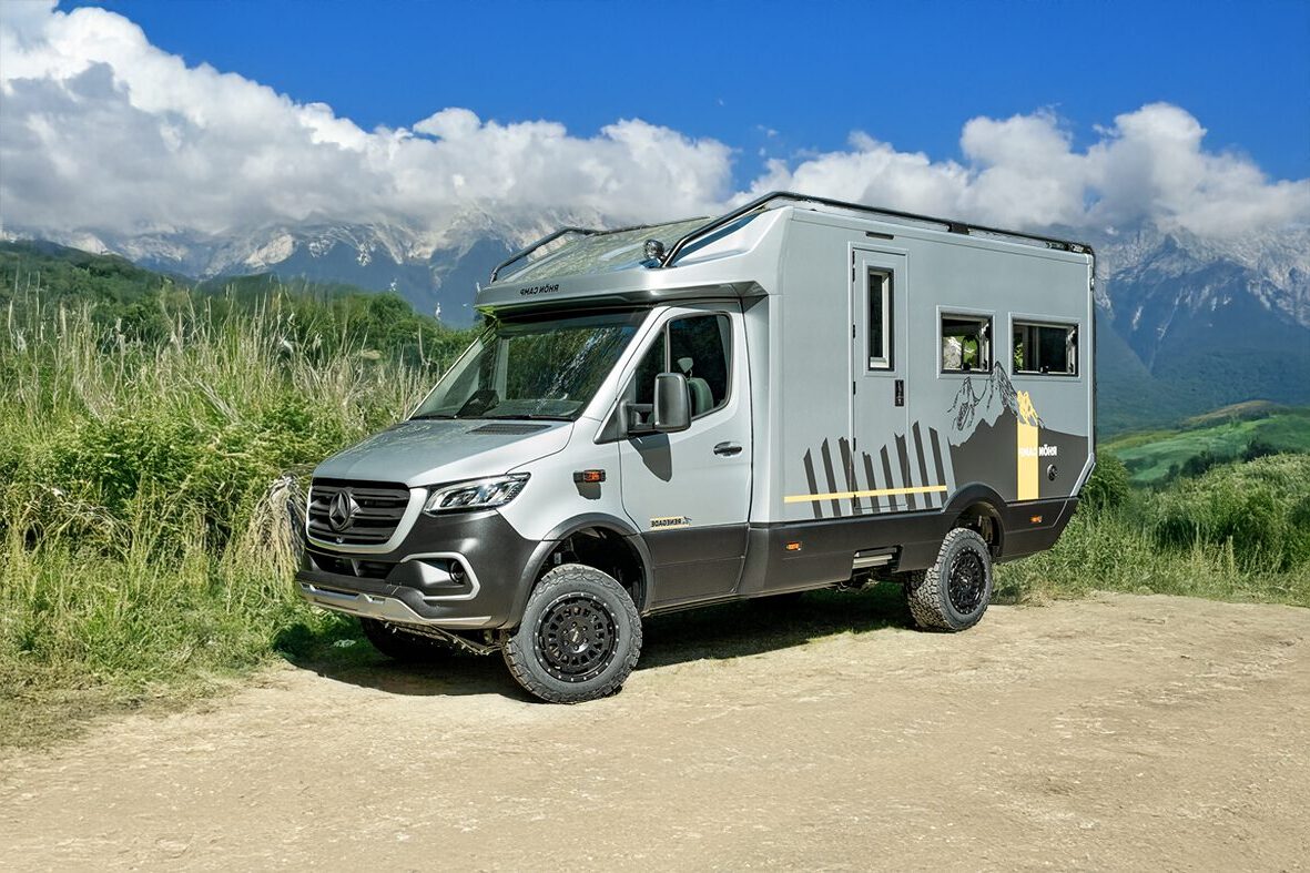 Der "The Renegade 4x4" von Rhön Camp ist ein extravaganter Offroad-Camper für zwei Personen.