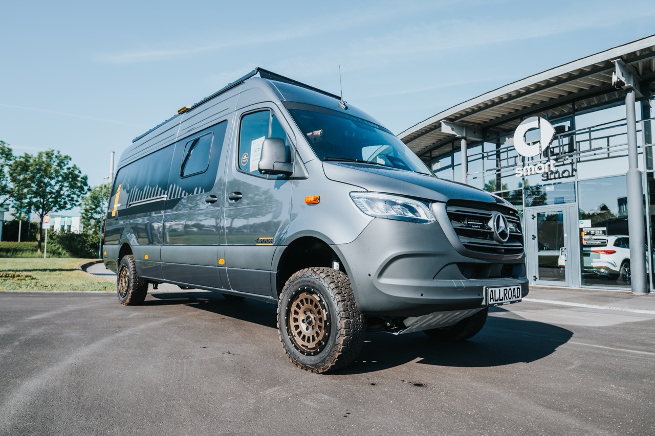 Savage X von Rhön Camp. 7m 4x4 Offroad-Camper.