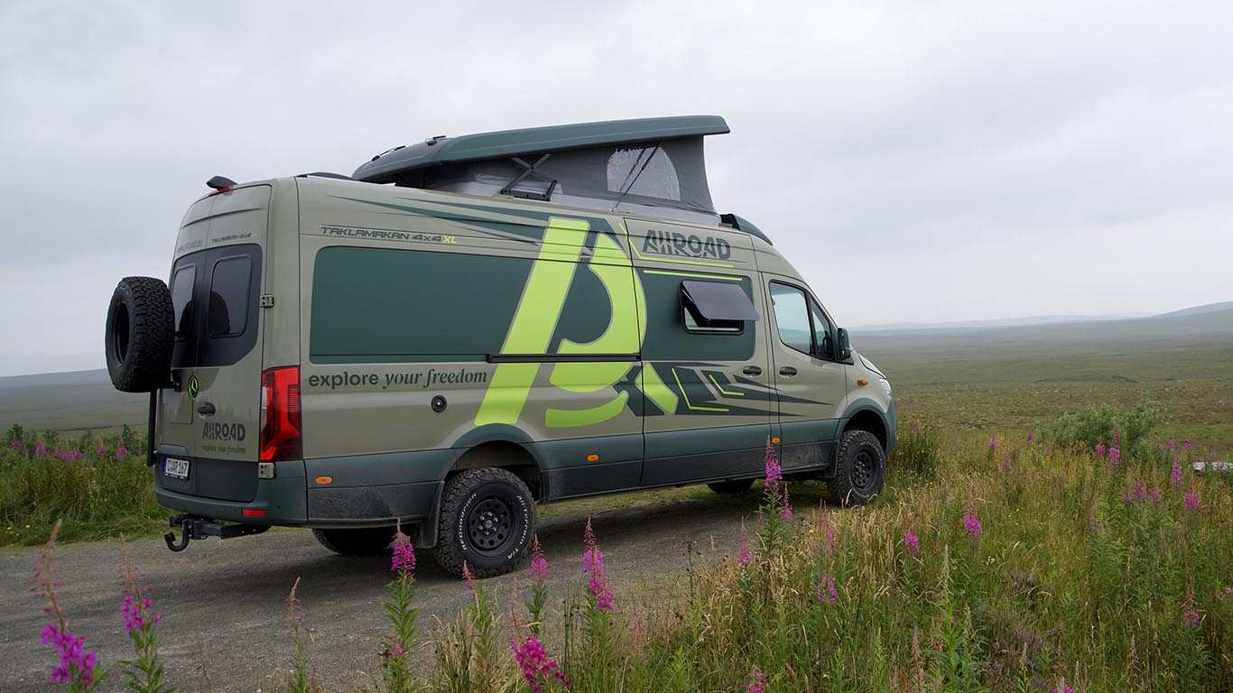 Exklusives Allradwohnmobil kaufen als TAKLAMAKAN 4x4XL für 5 Personen gebraucht oder neu bei AllRoad