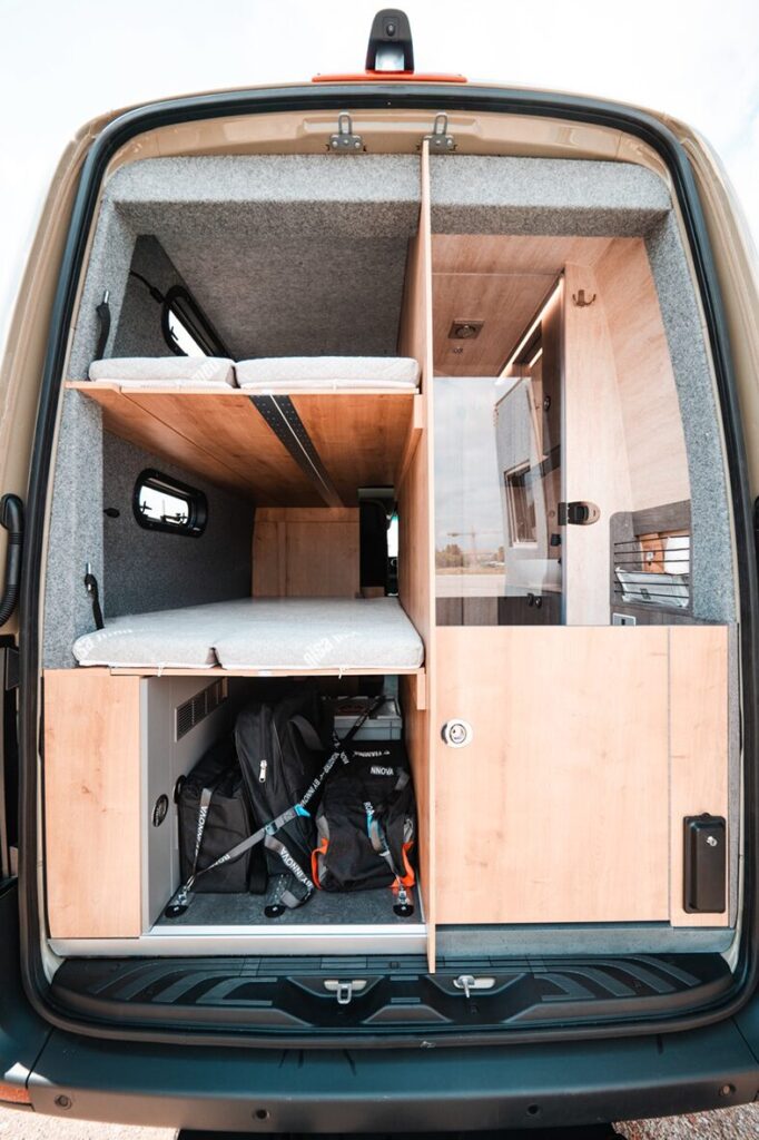 Heckansicht des ATACAMA 4x4D.