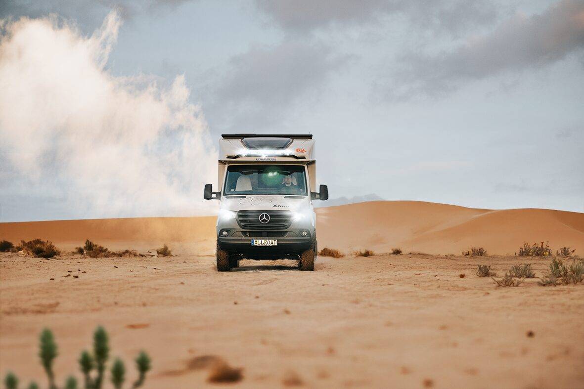 Im Xtura von Eura Mobil kann man wahrlich die Welt entdecken. Für Neulinge im Offroad und Campingbereich ist eine Miete bei AllRoad dafür ein toller Start.