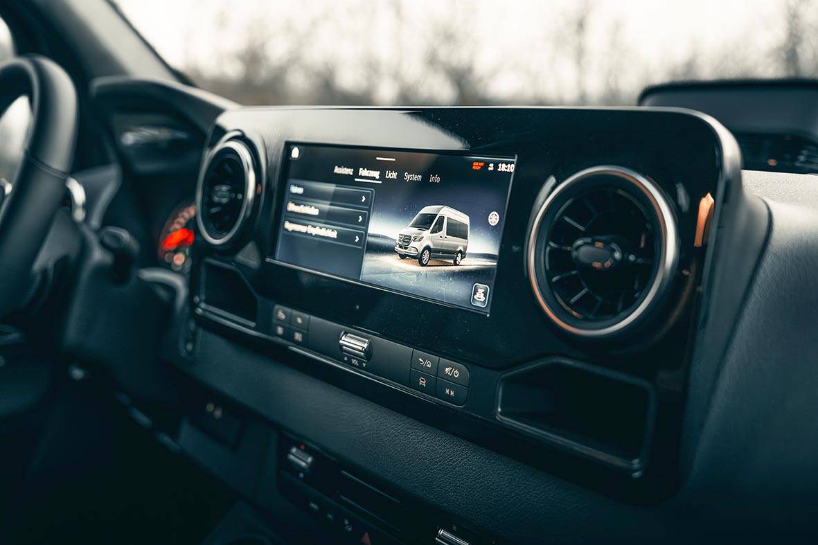 Sicher ans Ziel mit den 10,25" Navi im Rhön Camp Savage