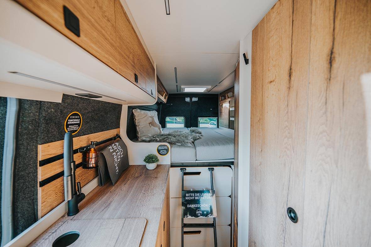 Innenansicht des Rhön Camp Savage 4x4 X