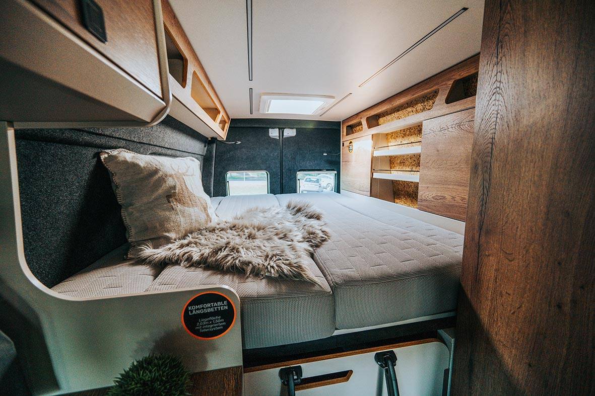 Großes Längsbett im Savage 4x4